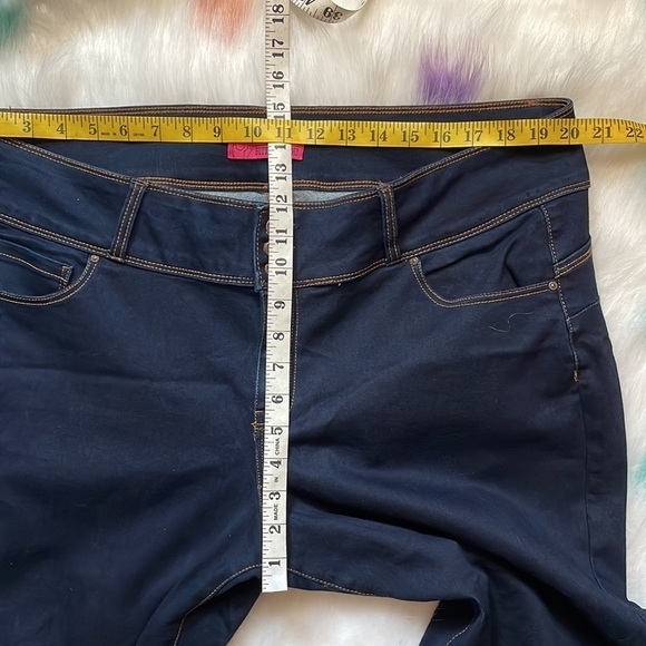 WAX Jean Dark Wash Skinny Jeans - Picture 8 of 9